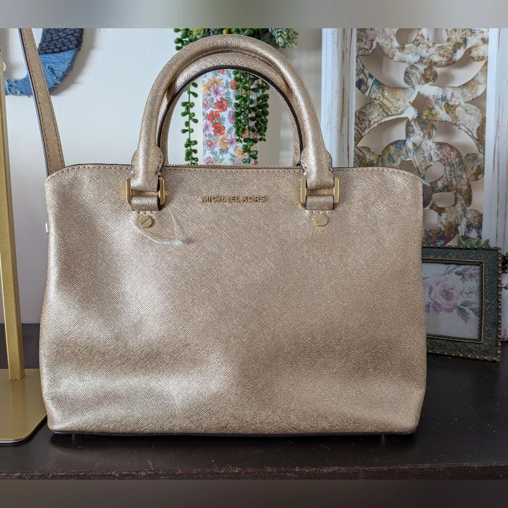 Michael Kors Savannah Metallic Saffiano Leather Satchel NEW - Picture 3 of 16